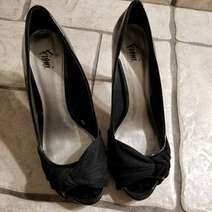 Fioni Black peep toe heels